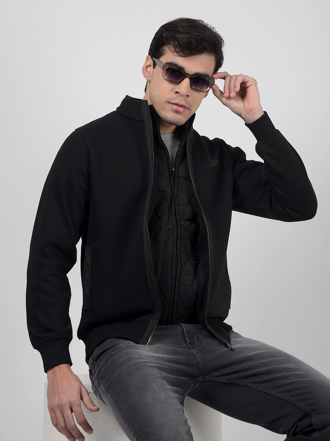 Numero Uno Men Solid Black Front Open Zipper Sweatshirt